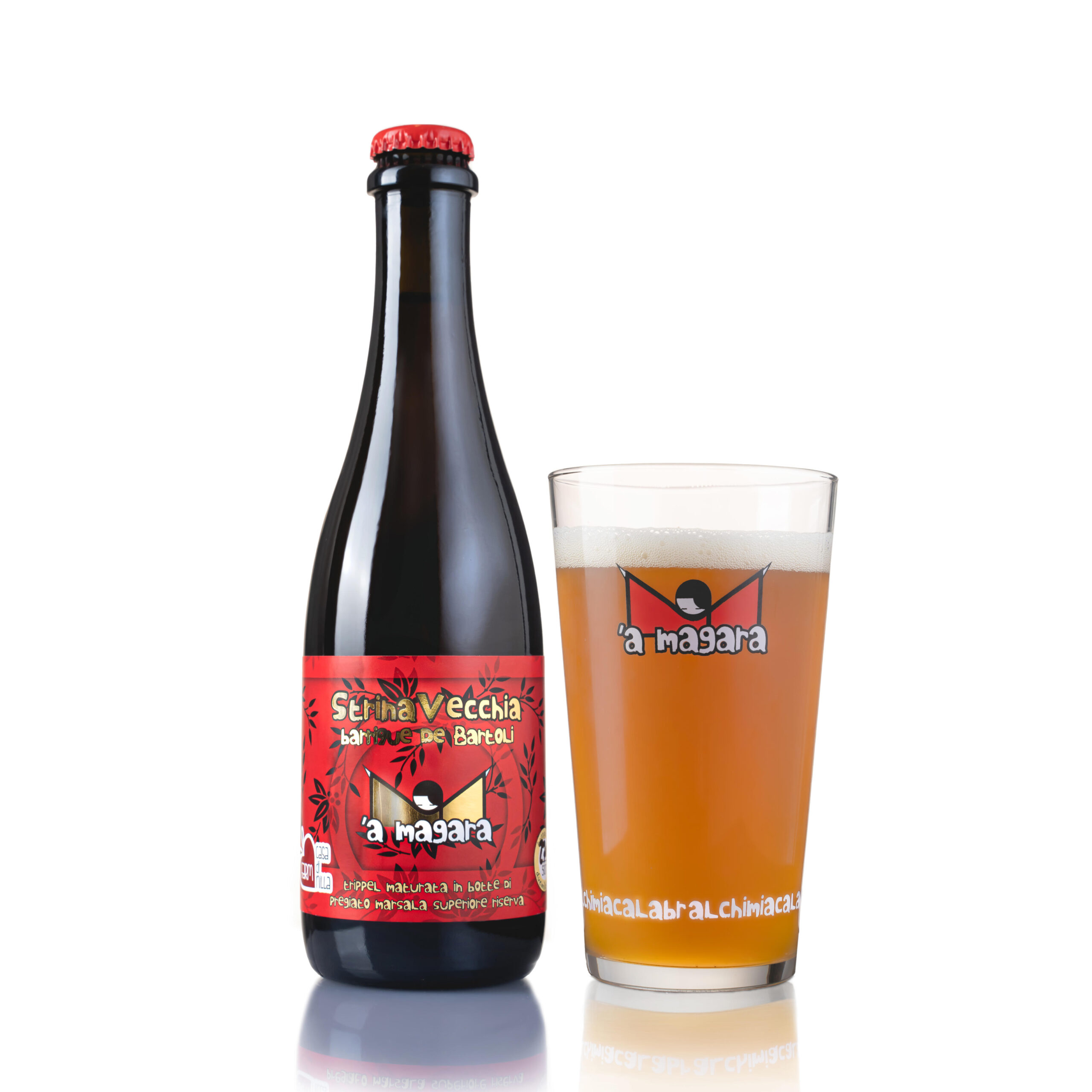 A Magara Strina Vecchia Trippel birra ambrata 37,5 cl legno